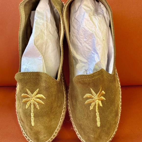 Manebi Suede Espadrilles with Palm Tree Motif - Picture 2 of 6